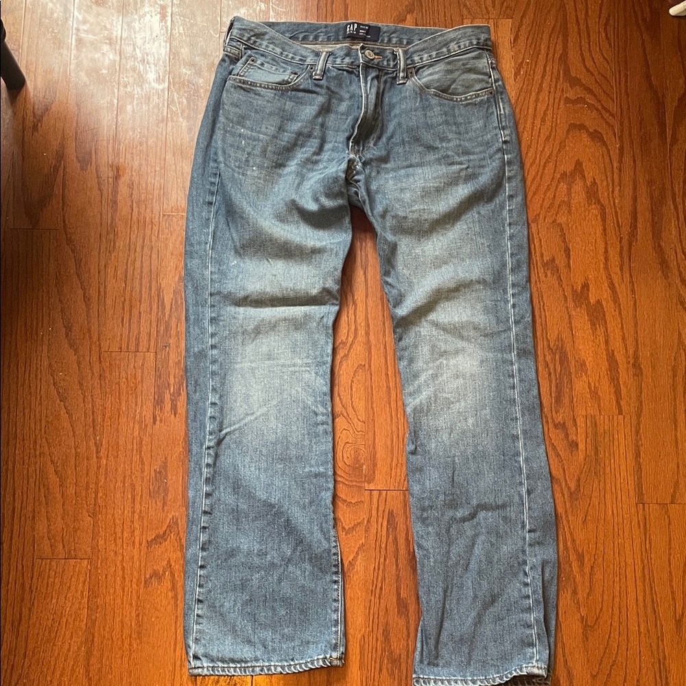 GAP Men's Straight Fit Blue Jeans